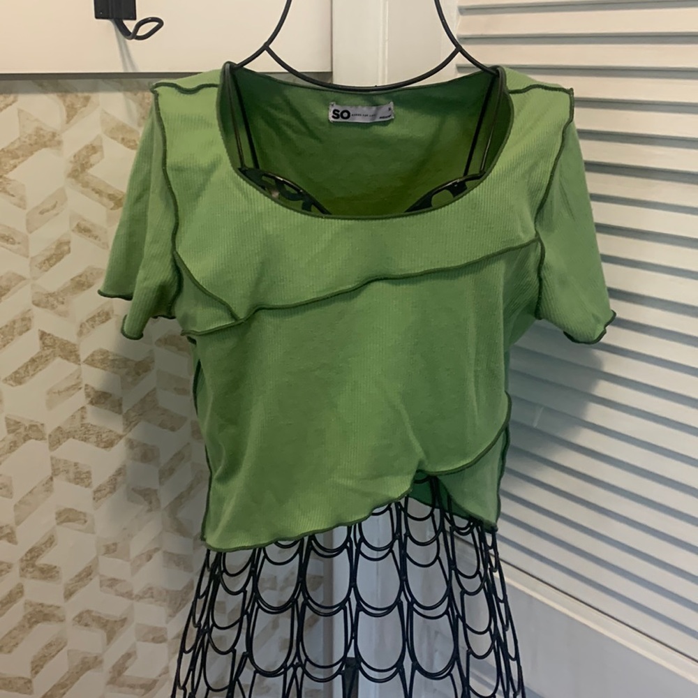 womens green cropped lettuce trimmed shirt